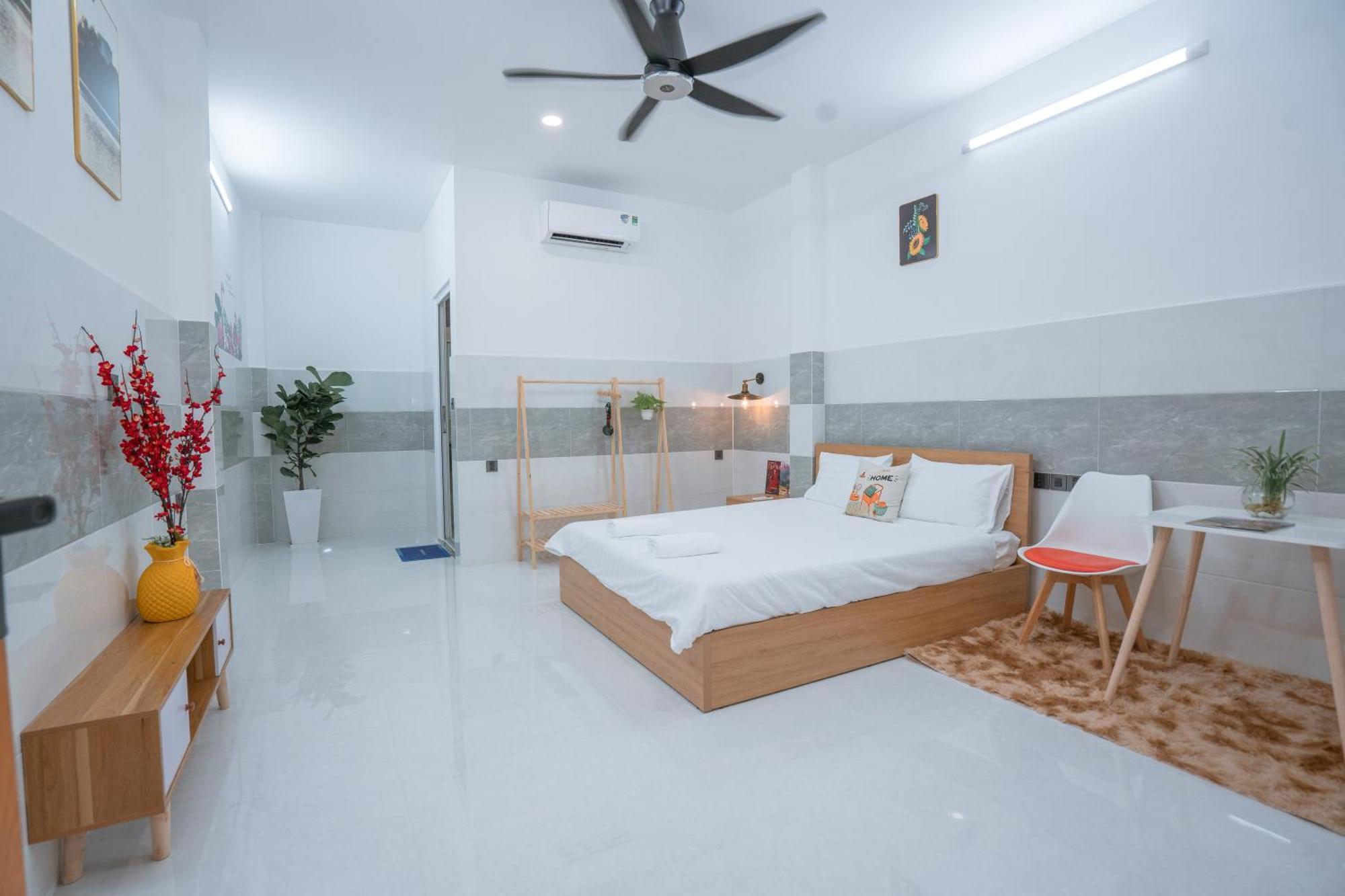 Aloha Saigon Premium By Local Travel Experts - Newly Opened, Less-touristy Location, Spacious Rooms, Glass Shower Bathroom, Free Breakfast & Walking Tour Nhà trọ