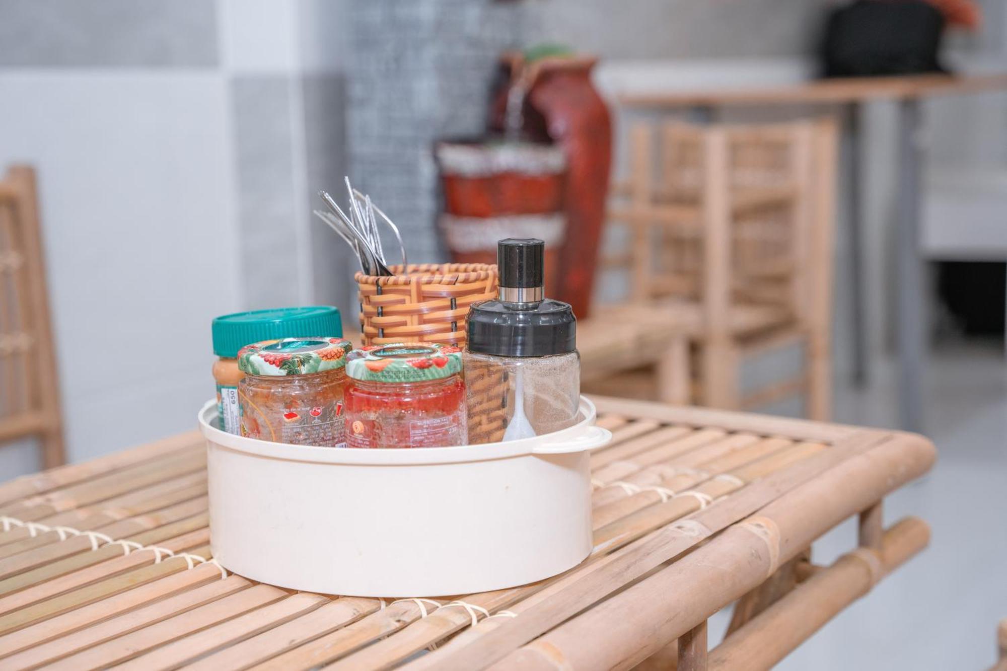 Aloha Saigon Premium By Local Travel Experts - Newly Opened, Less-touristy Location, Spacious Rooms, Glass Shower Bathroom, Free Breakfast & Walking Tour Nhà trọ TP. Hồ Chí Minh