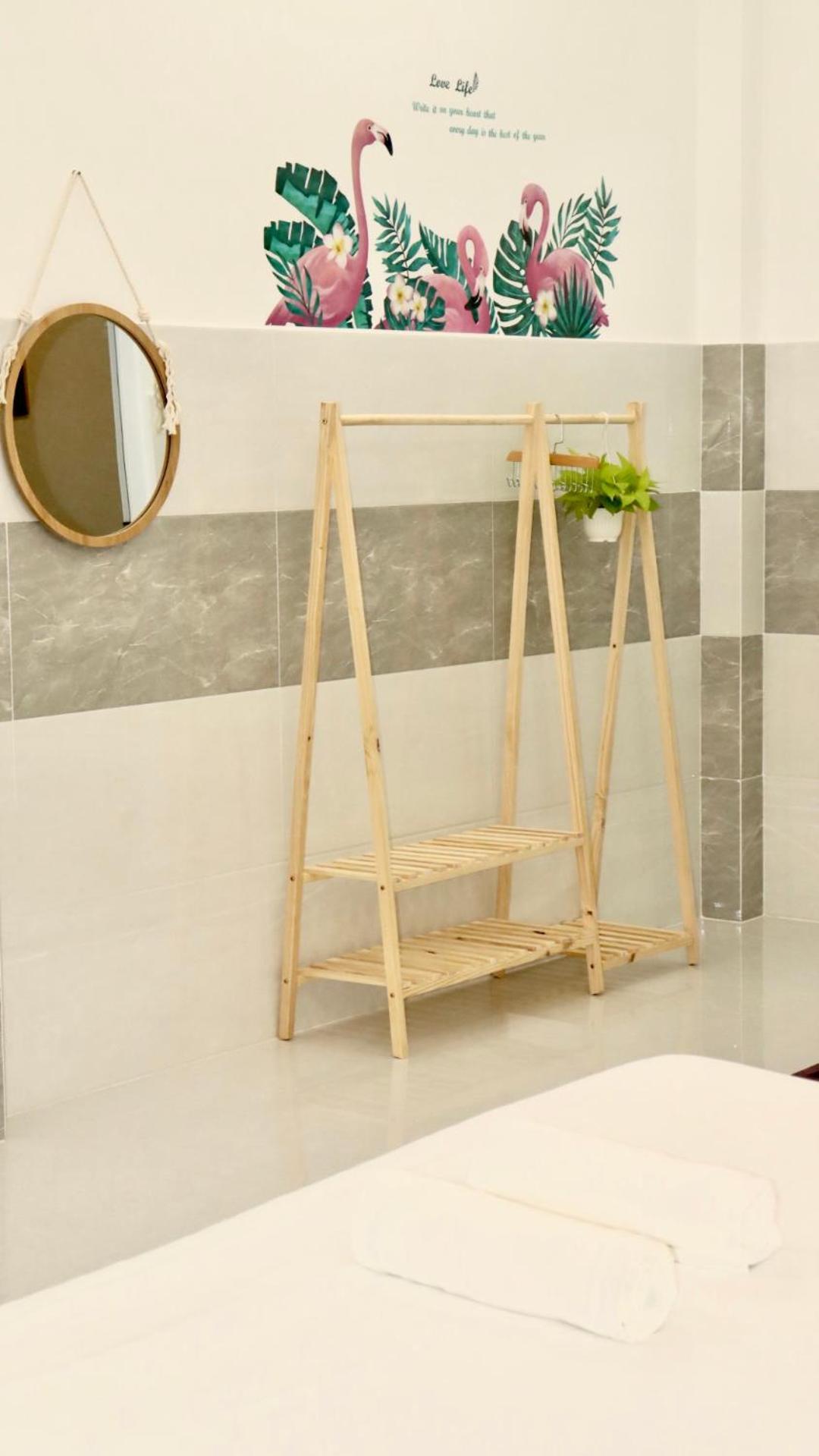 Aloha Saigon Premium By Local Travel Experts - Newly Opened, Less-touristy Location, Spacious Rooms, Glass Shower Bathroom, Free Breakfast & Walking Tour Nhà trọ *